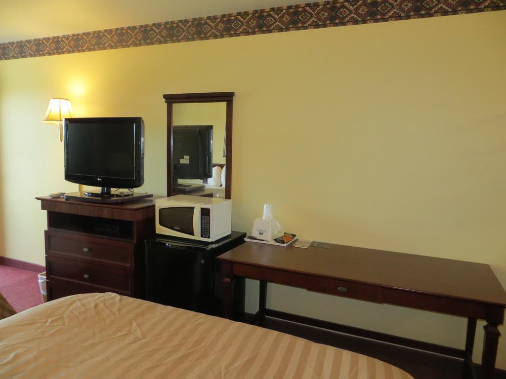 Americas Best Value Inn Ozark Екстер'єр фото