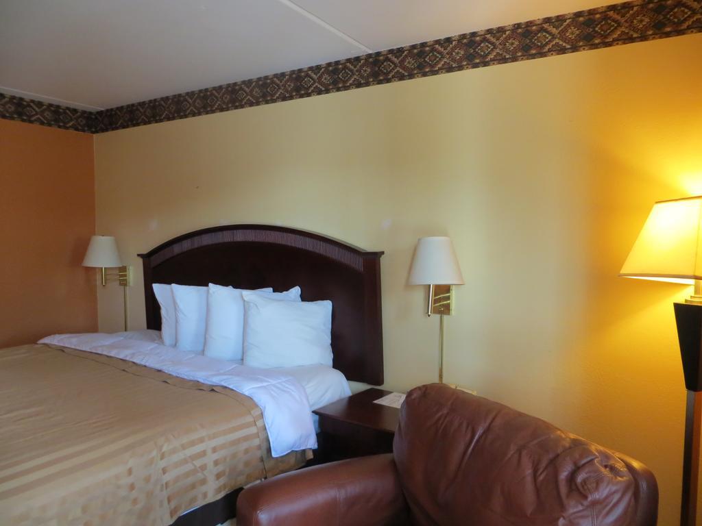 Americas Best Value Inn Ozark Екстер'єр фото