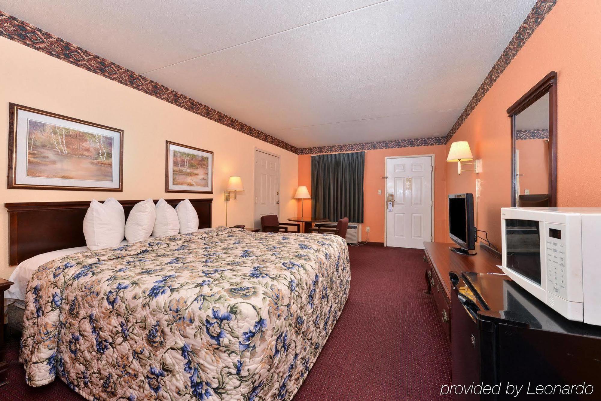 Americas Best Value Inn Ozark Екстер'єр фото